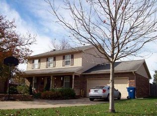 2810 Oakshire Dr, Evansville, IN 47711