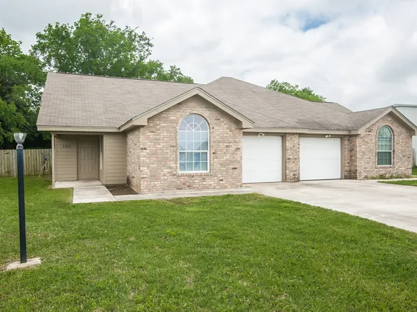 140 Country Gdns #1, Seguin, TX 78155