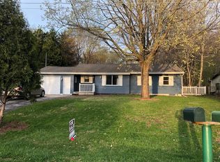 1881 Beck St, Menasha, WI 54952