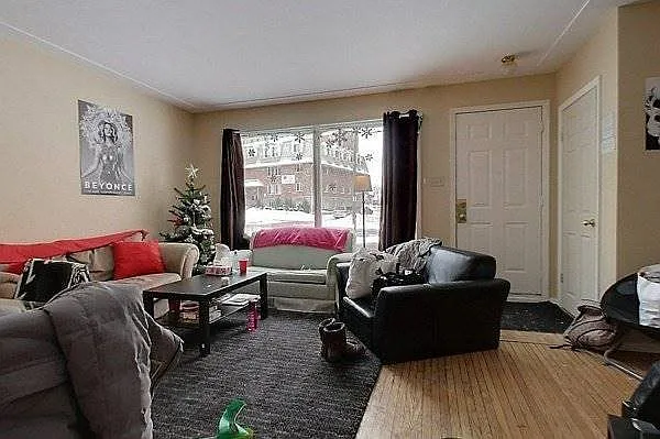 331 Spruce St #B — Photo 14