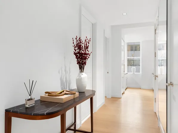 1 Wall Street image 4 of 10