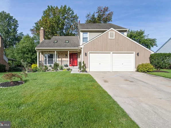 5 Stonegate Ct, Blackwood, NJ 08012