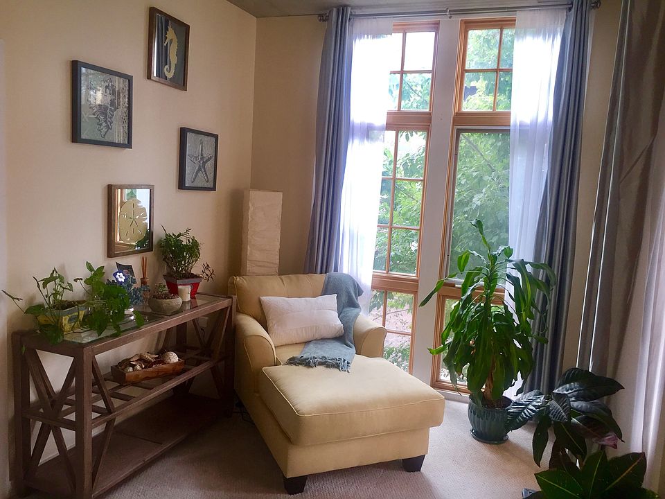 Sun Room - high ceilings, tons of natural light.
