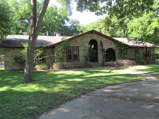 1st image of 2320 Elderoaks Ln