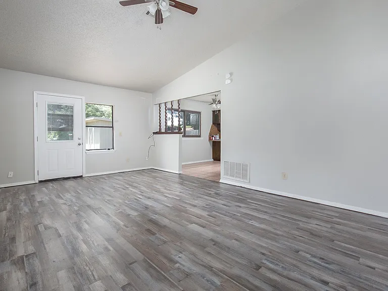 600 Kay Hill Ln — Photo 9