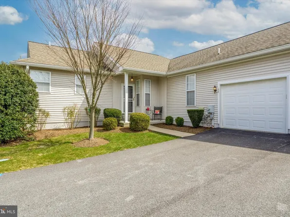 154 W Matthew Wood Way, Glen Mills, PA 19342