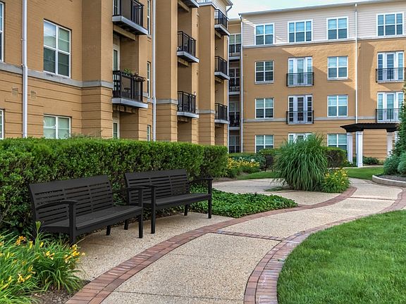 Garden courtyards with relaxing seating areas