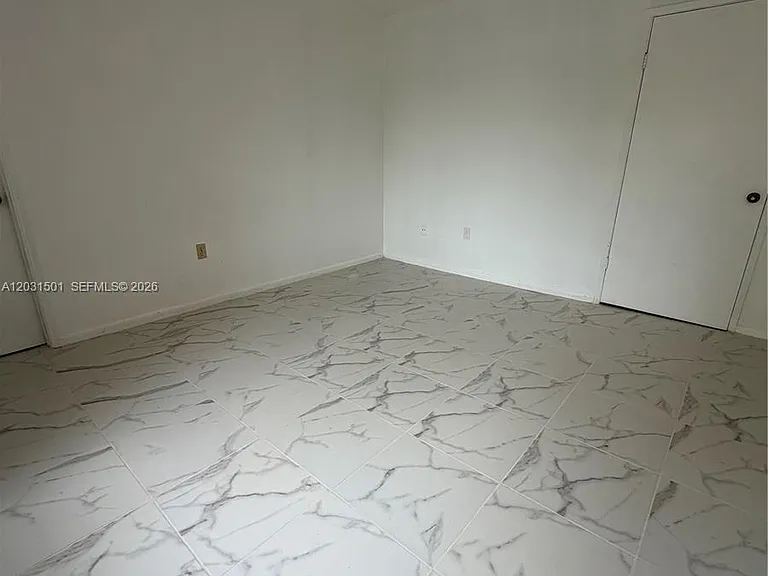 13701 Kendale Lakes Cir #B-308 — Photo 6