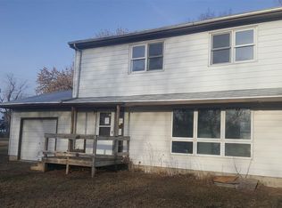 401 Centennial Dr, Glenburn, ND 58740