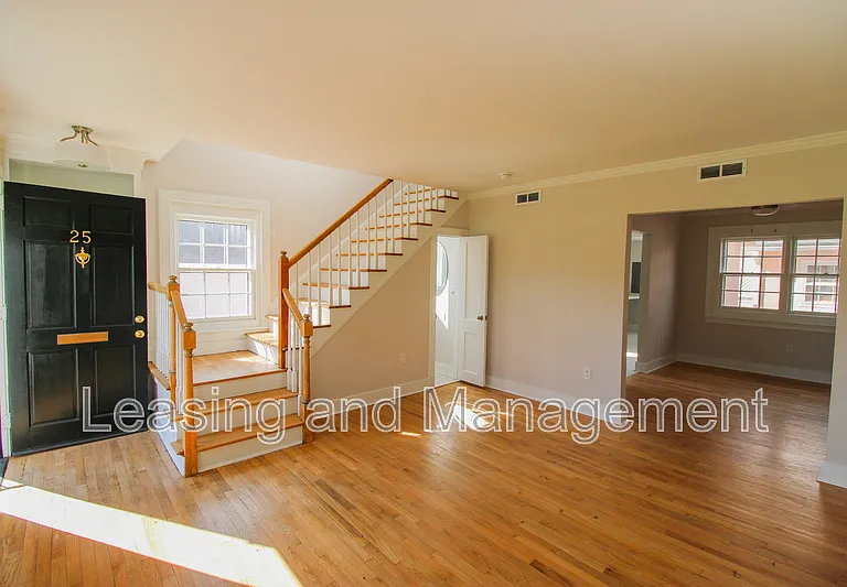 25 Ashley Ave — Photo 5