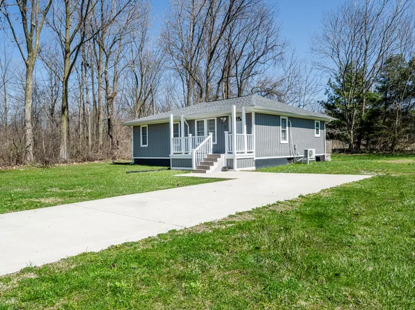 373 Bridgman Ave, Benton Harbor, MI 49022