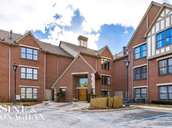 62 Pointe Park Pl #308, Grosse Pointe, MI 48230