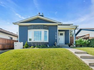 159 NE Bernard Way NW, Calgary, AB T3K 2E8