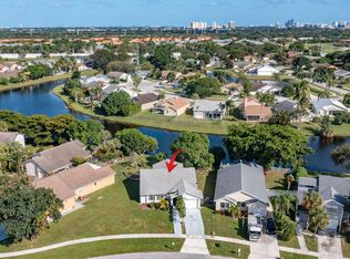 4763 Brook Dr, West Palm Beach, FL 33417