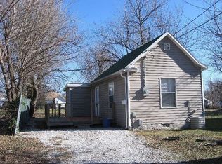 2320 N Pierce Ave, Springfield, MO 65803