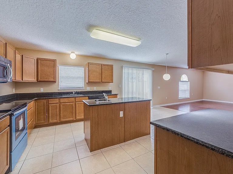 4720 Salamander St — Photo 3