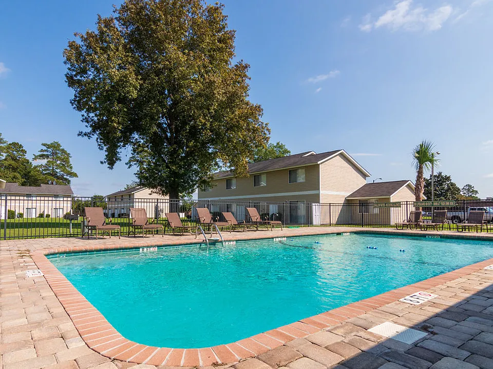 Palmetto Pointe Town Homes
