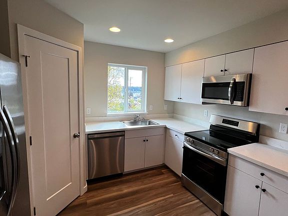 3rd image of 9218 Conroy Pl NW #102