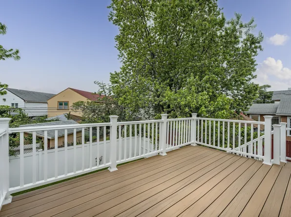 4330 Manhattan Avenue image 29 of 31