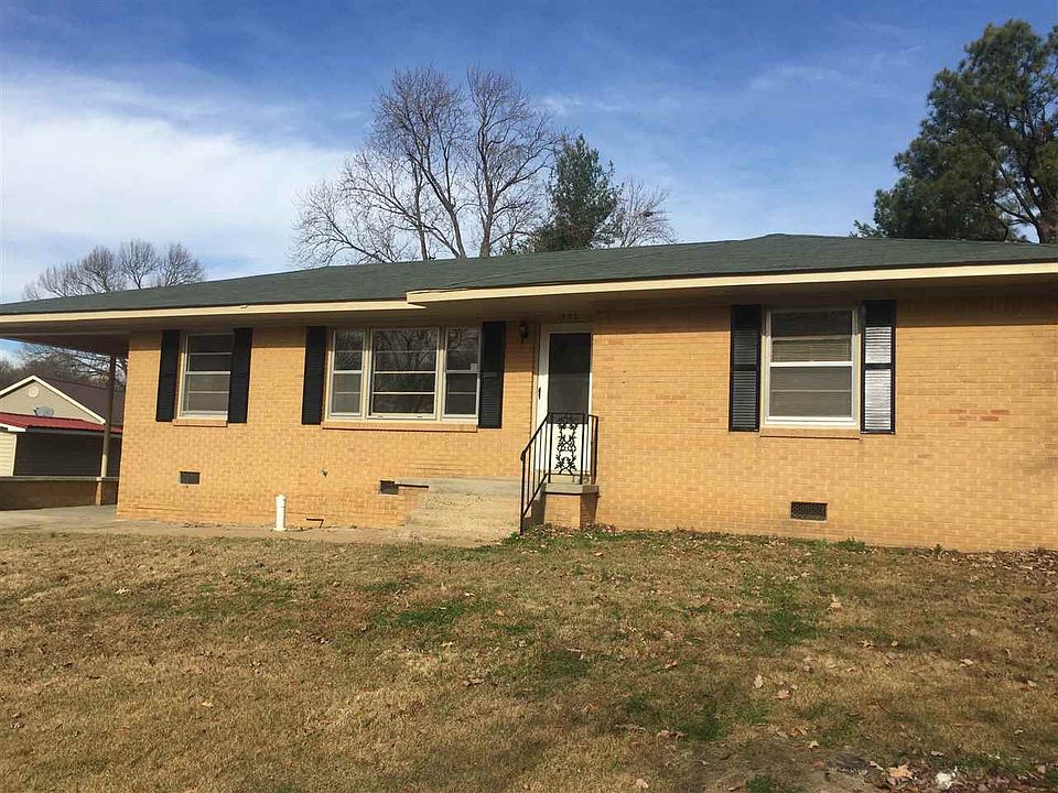1st image of 1002 Moody Dr