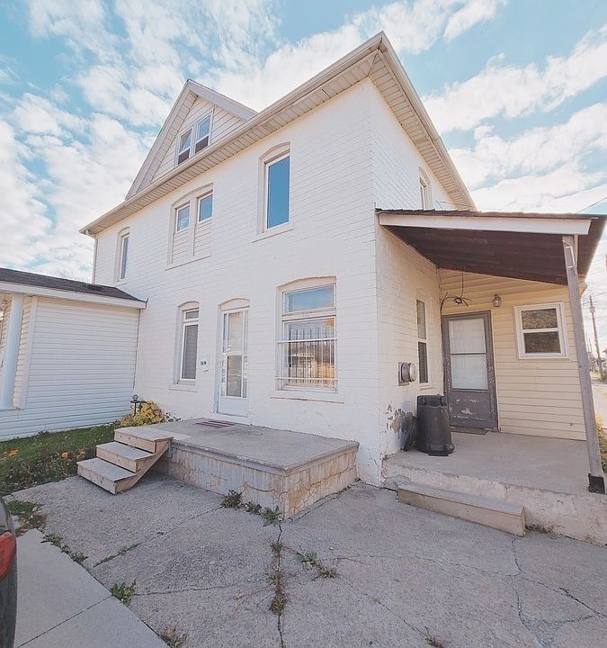 1st image of 869 Cataraqui St #869