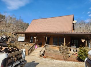 846 Wolf Crk, Grayson, KY 41143