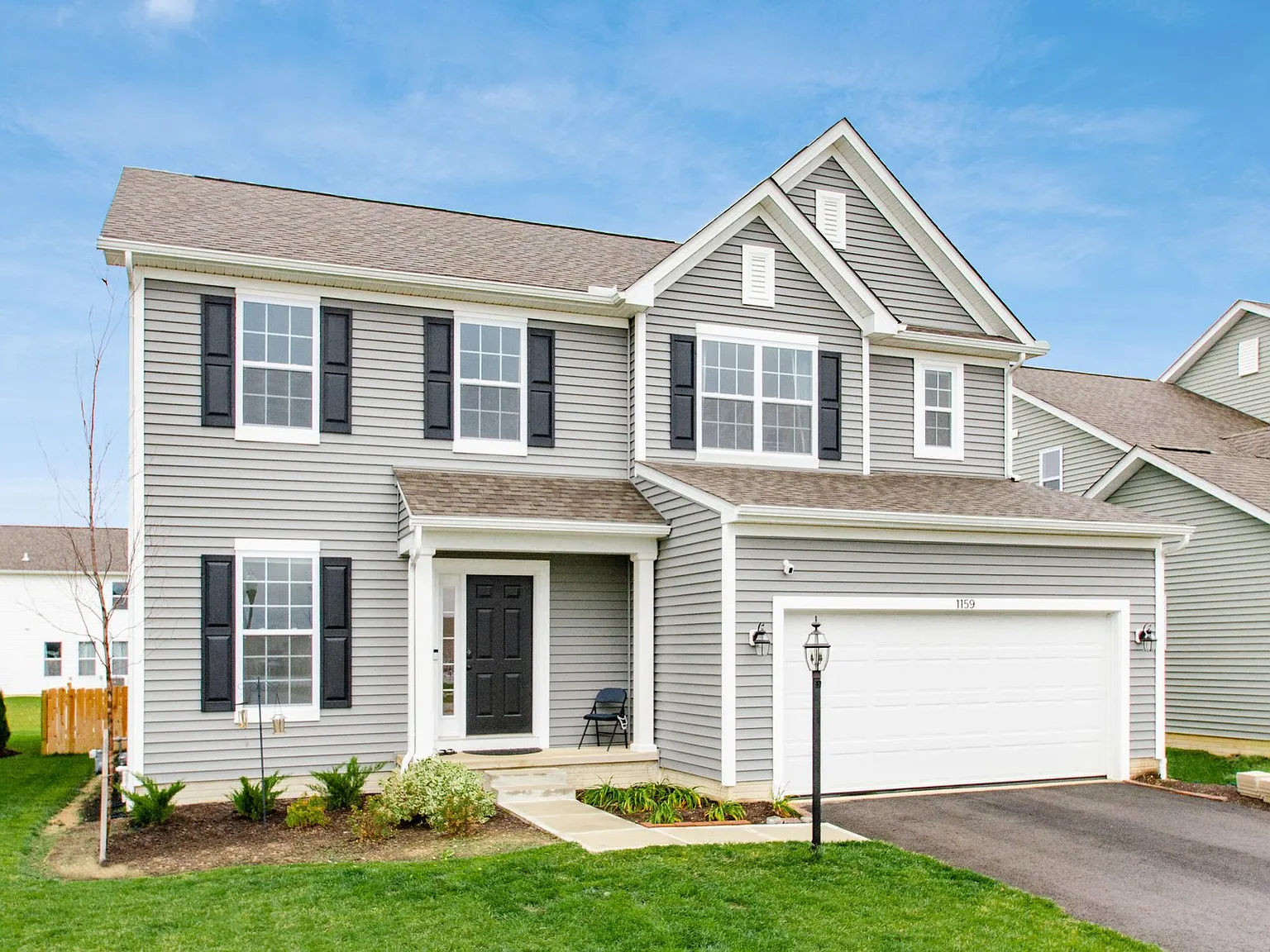 3 bed, 2.5 bath, 2085 sqft, $2,899 — Photo 4