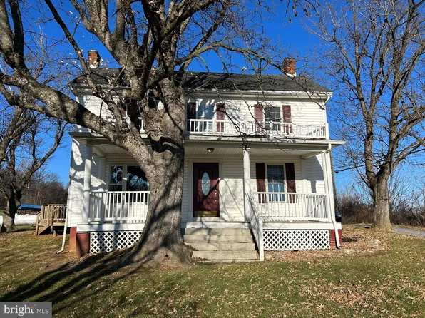 2266 Henshaw Rd, Inwood, WV 25428