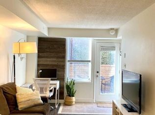 27 Canniff St Unit 505, Toronto, ON M6K 3M5