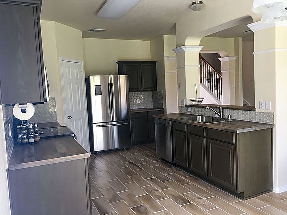 5th image of 6312 Bridgewood Dr