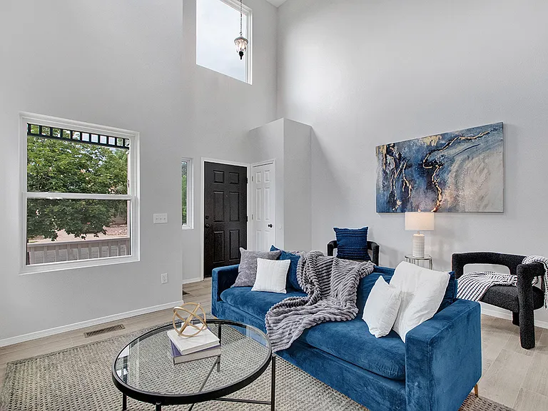 8335 Saint Helena Dr — Photo 4