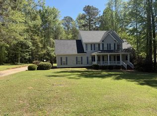 230 Clinton Crossing Dr, Gray, GA 31032
