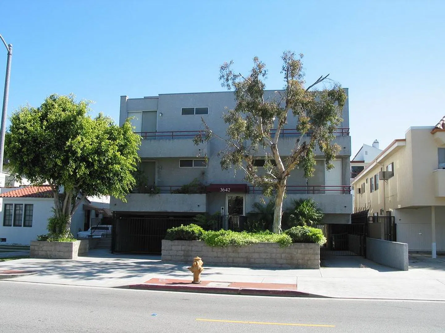 3642 Hughes Ave — Photo 2