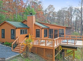 646 Whispering Pines Way, Lost City, WV 26810