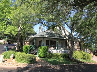 206 1st Crossing Ln, Tyler, TX 75703