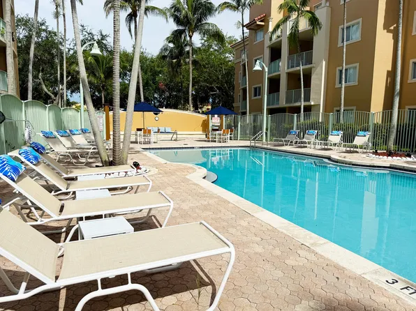 Sunrise Village Apartments
