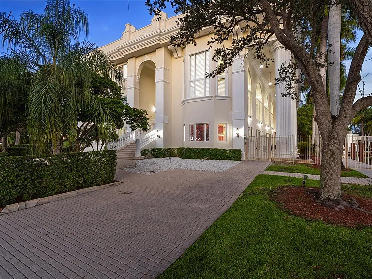 414 Riviera Isle Dr — Photo 70