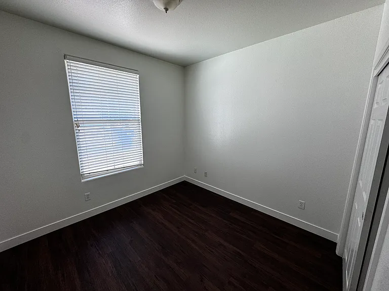 5239 E Kaviland Ave — Photo 18