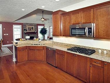 3rd image of 2007 Deacon Dr Unit 2