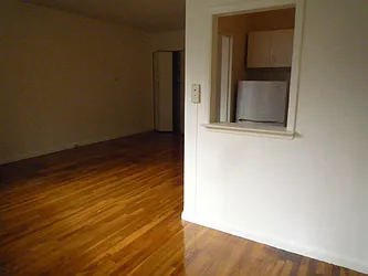 Rented by DSA Realty Midtown West