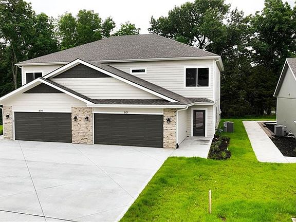3rd image of 801 Highland Dr