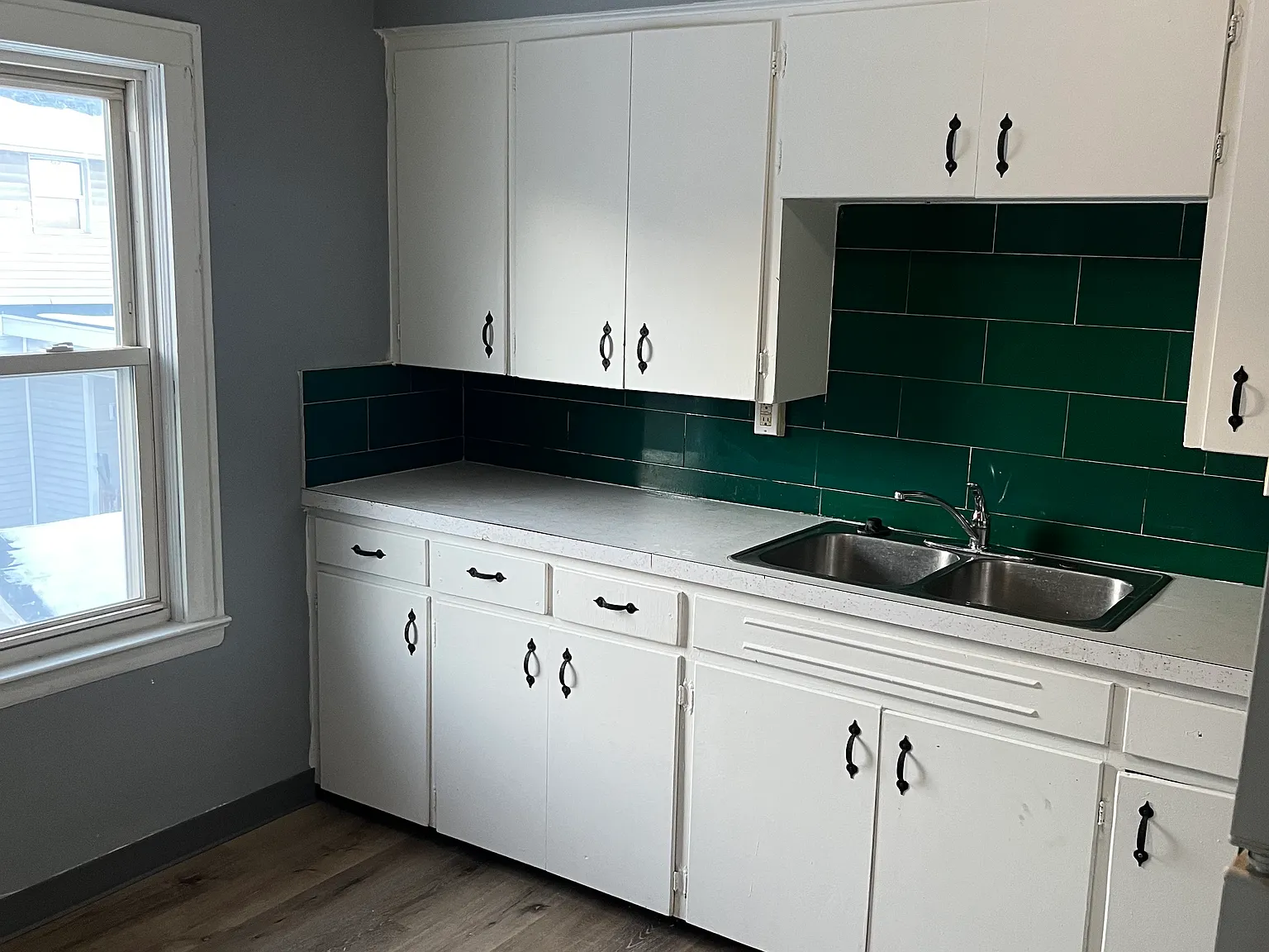 2 bed, $1,000 — Photo 4