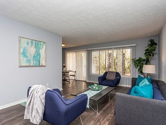 2nd image of 3321 Peppertree Cir #3309-B