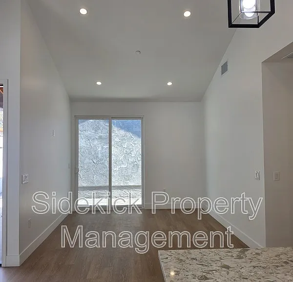 432 W Garfield Ave #A — Photo 10