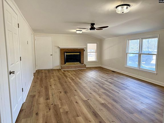 3rd image of 301A Amicks Ferry Rd