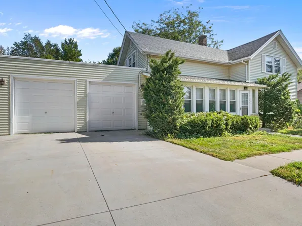 305 2nd St N, Dundas, MN 55019