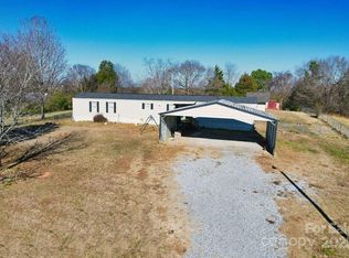 977 Lavender Rd, Grover, NC 28073