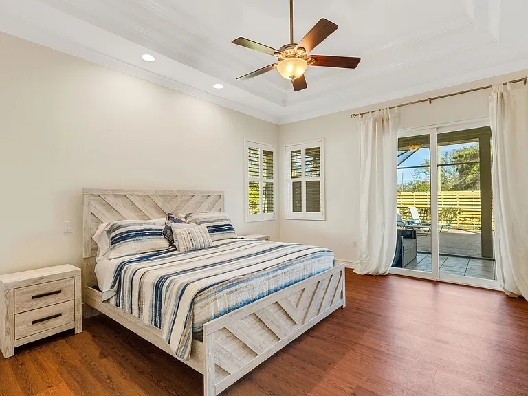4801 Edgemont Ct — Photo 40