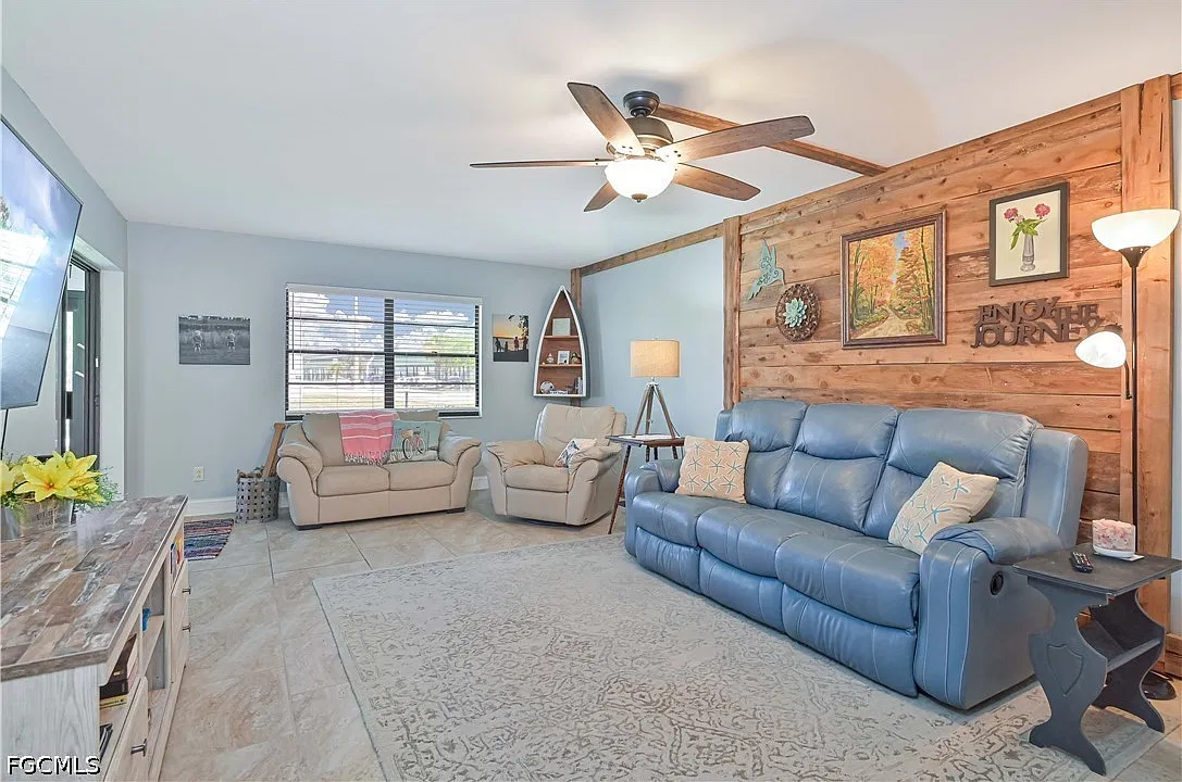 2 bed, 2.0 bath, 1200 sqft, $2,100 — Photo 1