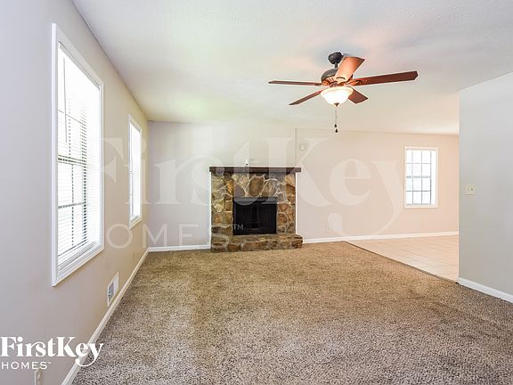 3rd image of 1781 Silver Leaf Ct SW